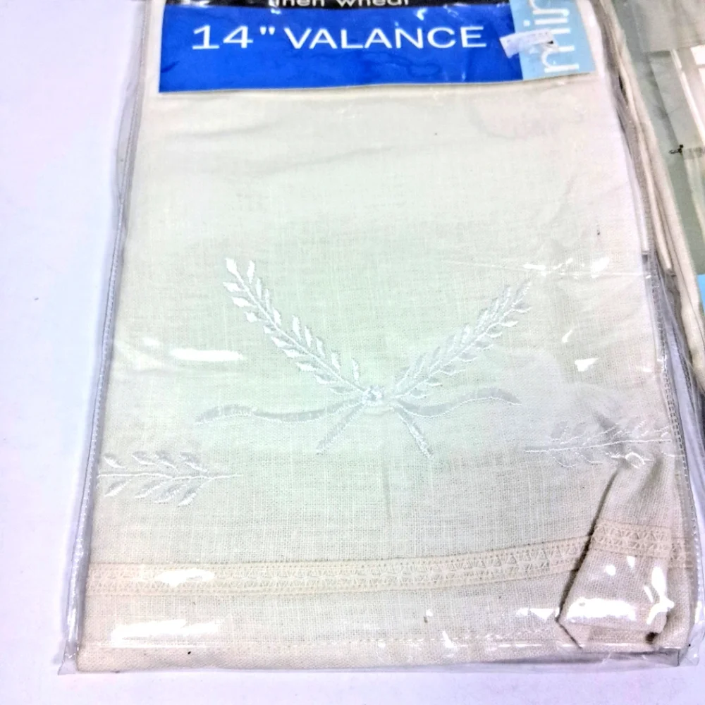 2 Sets BedBathAndBeyond Mini Curtains 30